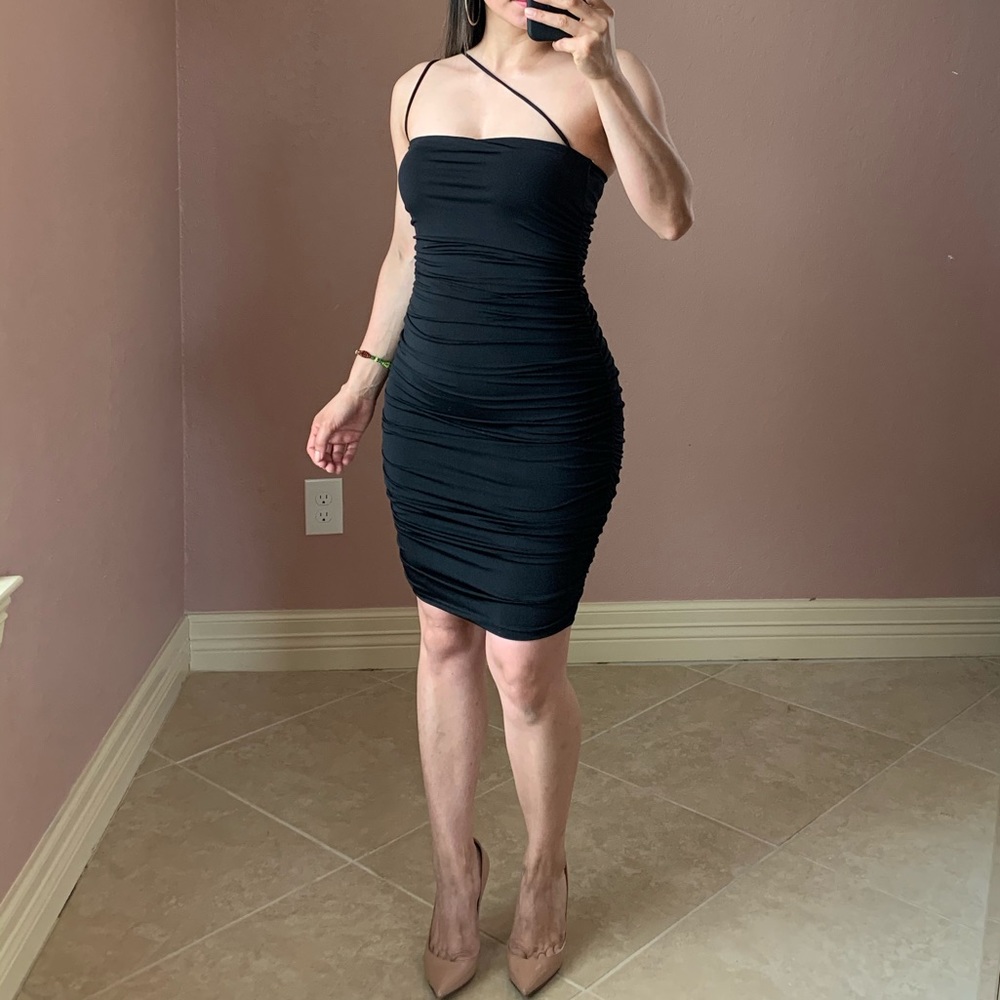 ANAHI Diagonal Strap Dress -black - Picture 3 of 4